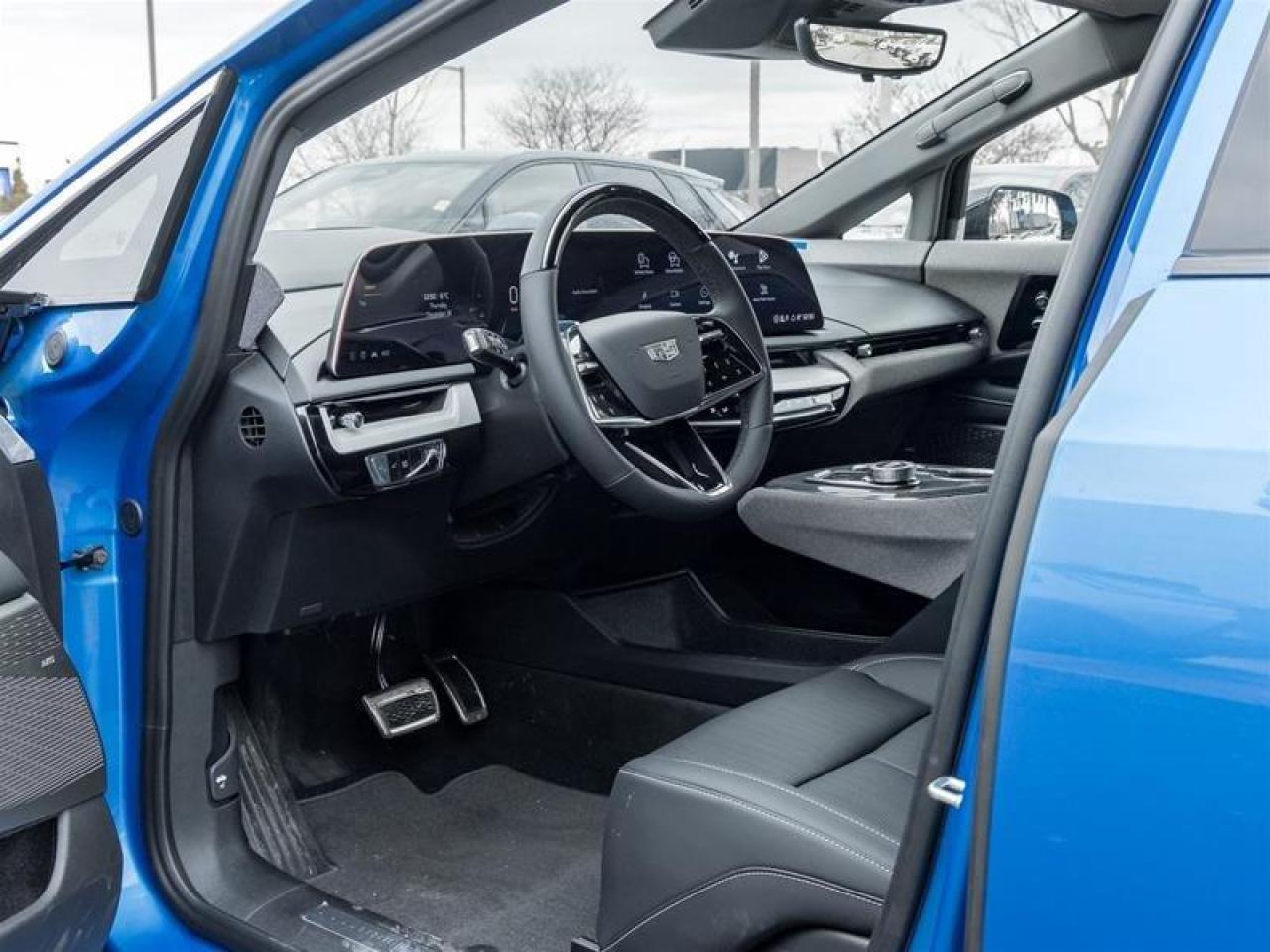 2026 Cadillac OPTIQ Premium Luxury 4dr Photo