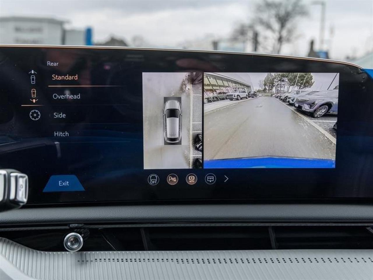 2026 Cadillac OPTIQ Premium Luxury 4dr Photo