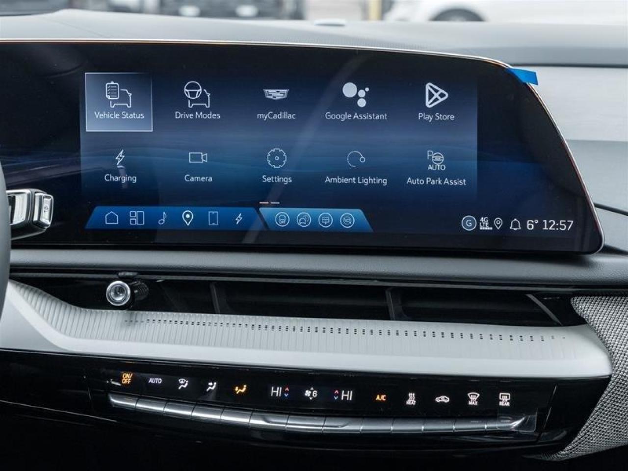 2026 Cadillac OPTIQ Premium Luxury 4dr Photo