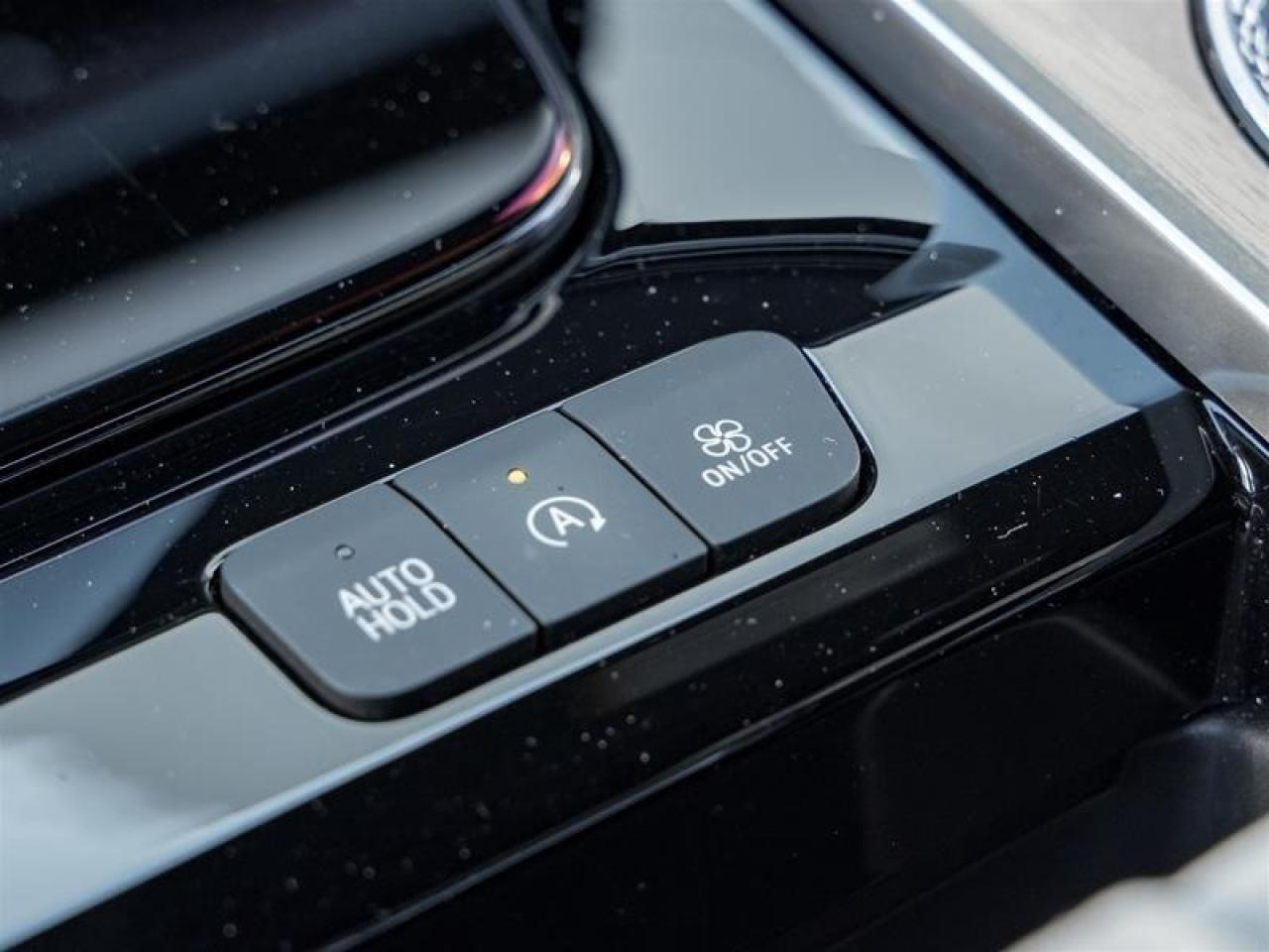 2025 Cadillac Escalade Sport Platinum 4dr 4x4 Photo