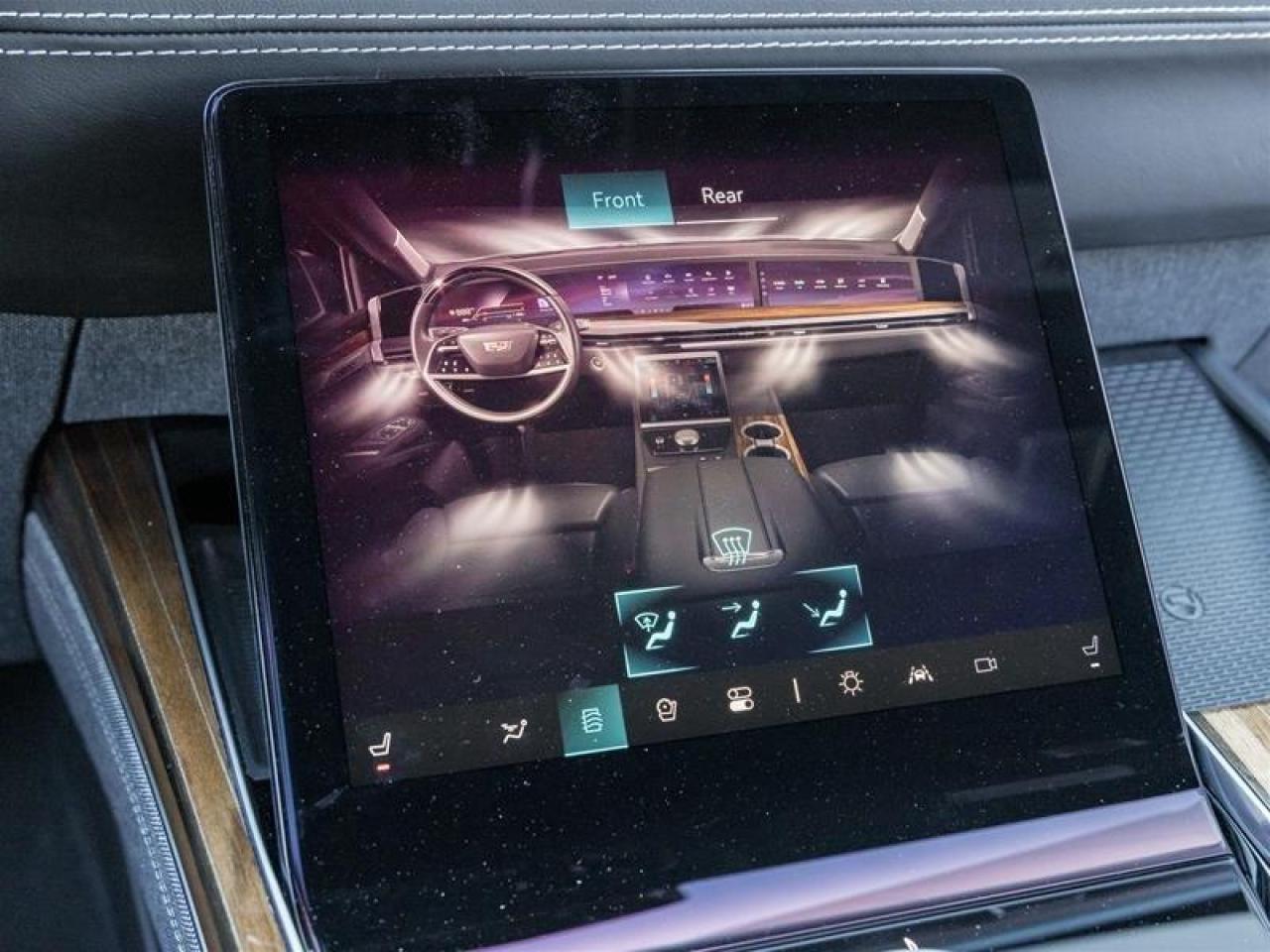 2025 Cadillac Escalade Sport Platinum 4dr 4x4 Photo