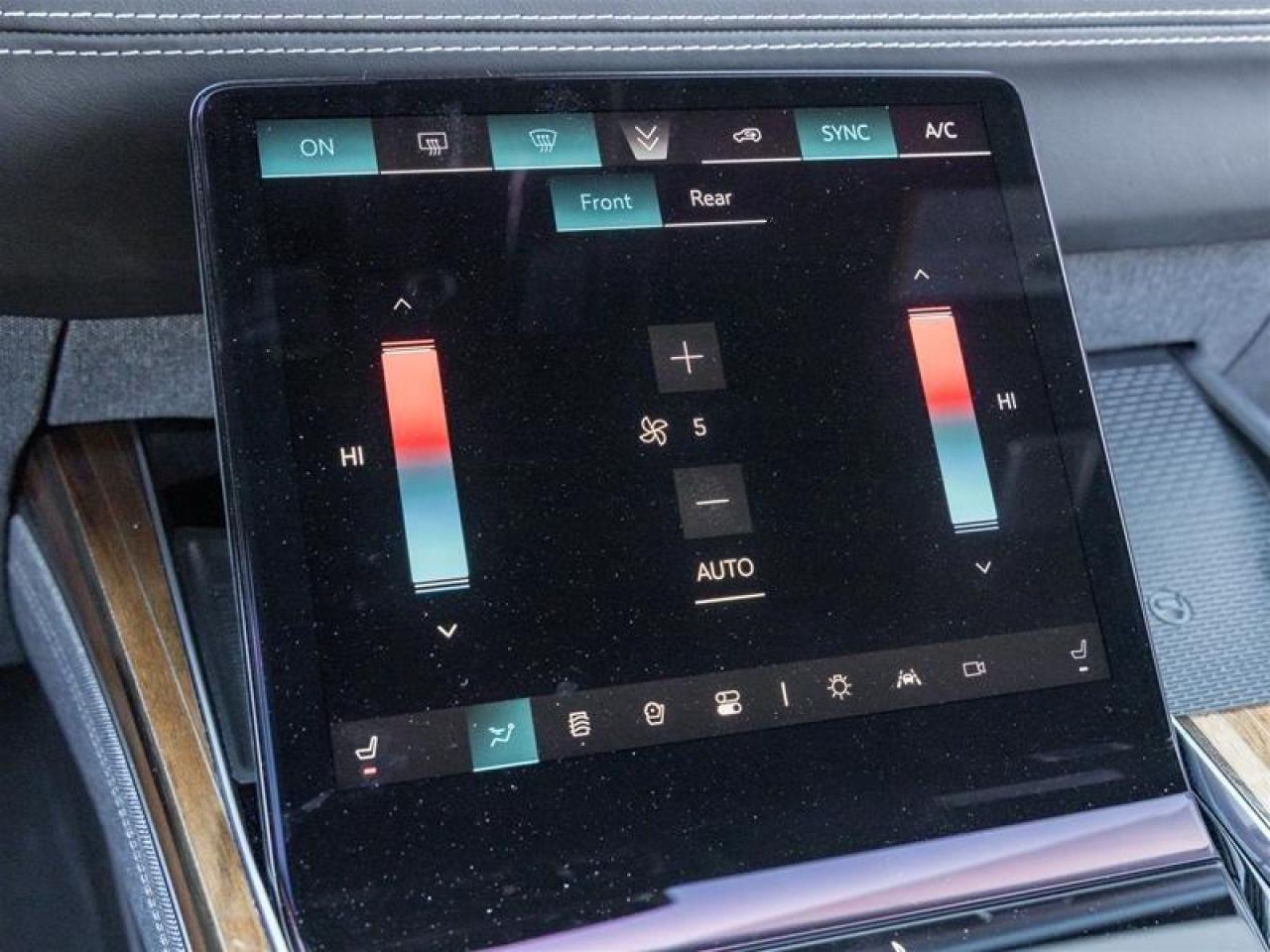 2025 Cadillac Escalade Sport Platinum 4dr 4x4 Photo