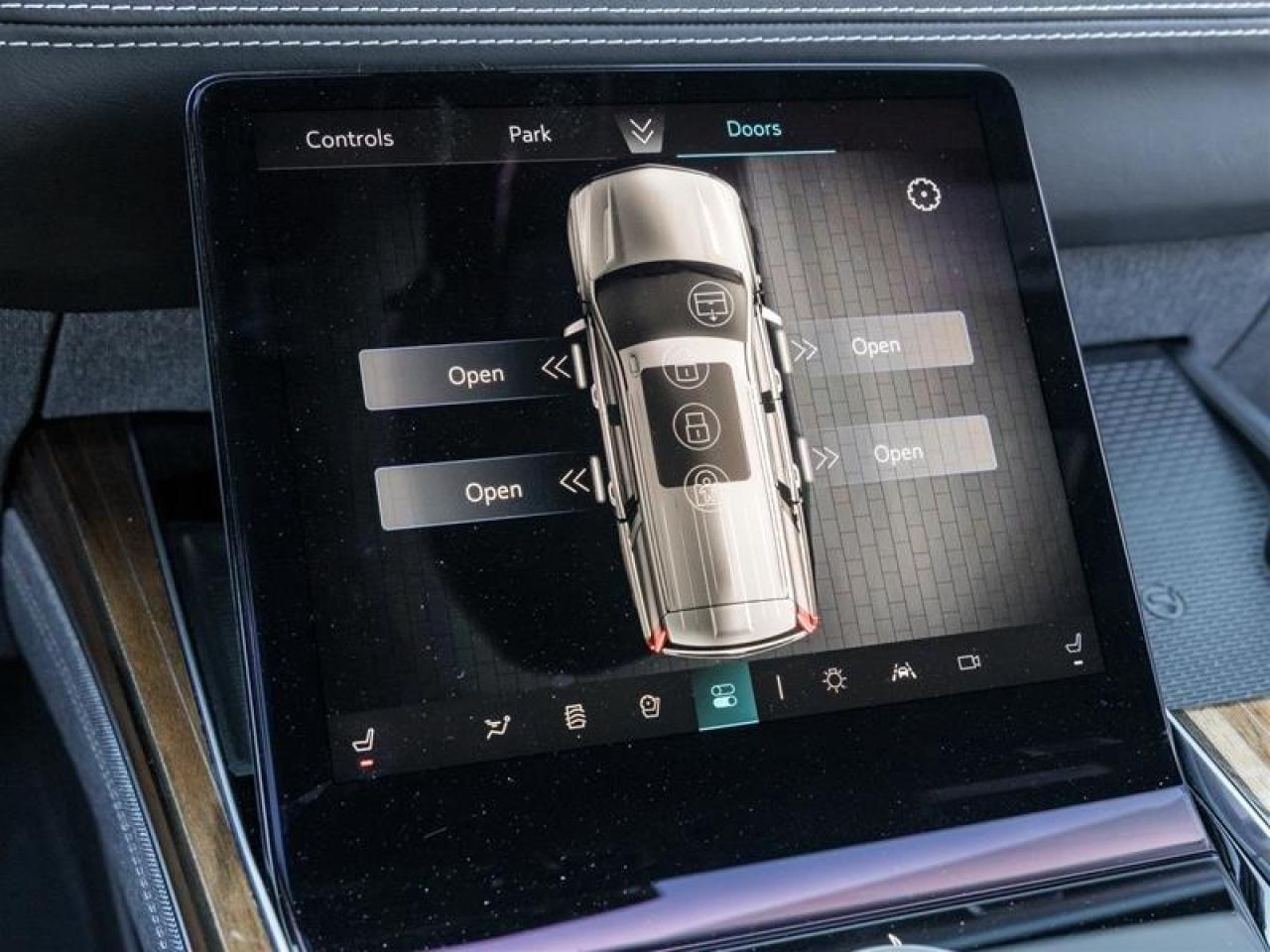 2025 Cadillac Escalade Sport Platinum 4dr 4x4 Photo