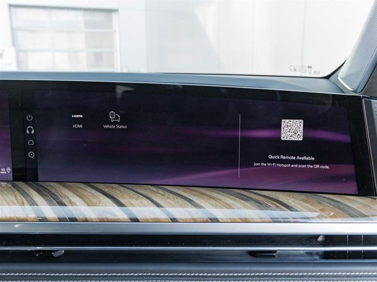 2025 Cadillac Escalade Sport Platinum 4dr 4x4 Photo