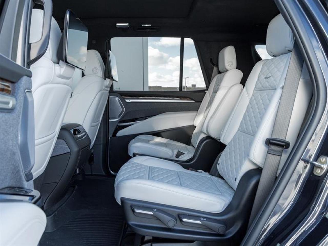 2025 Cadillac Escalade Sport Platinum 4dr 4x4 Photo