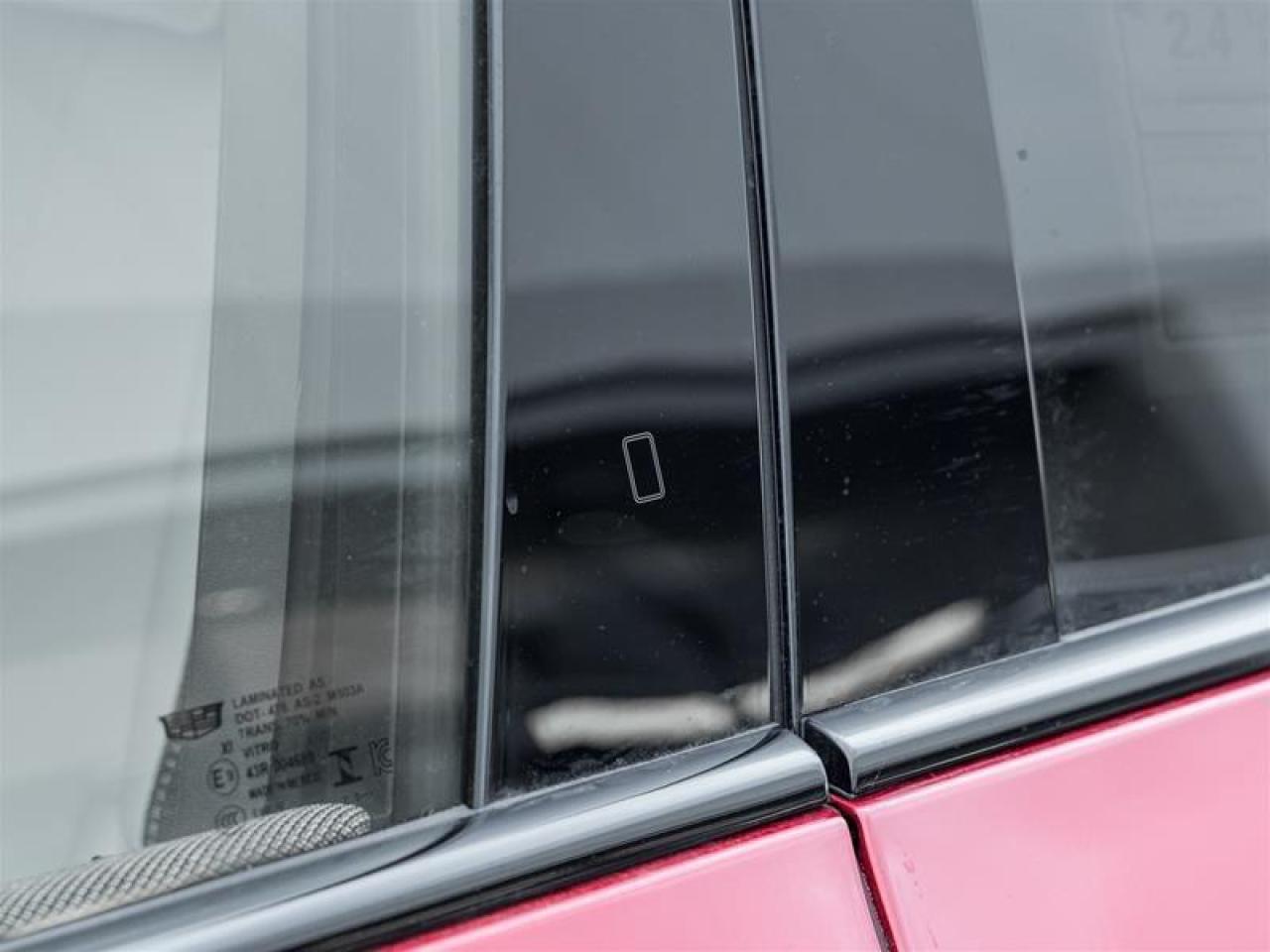 2026 Cadillac OPTIQ Luxury 4dr Photo4