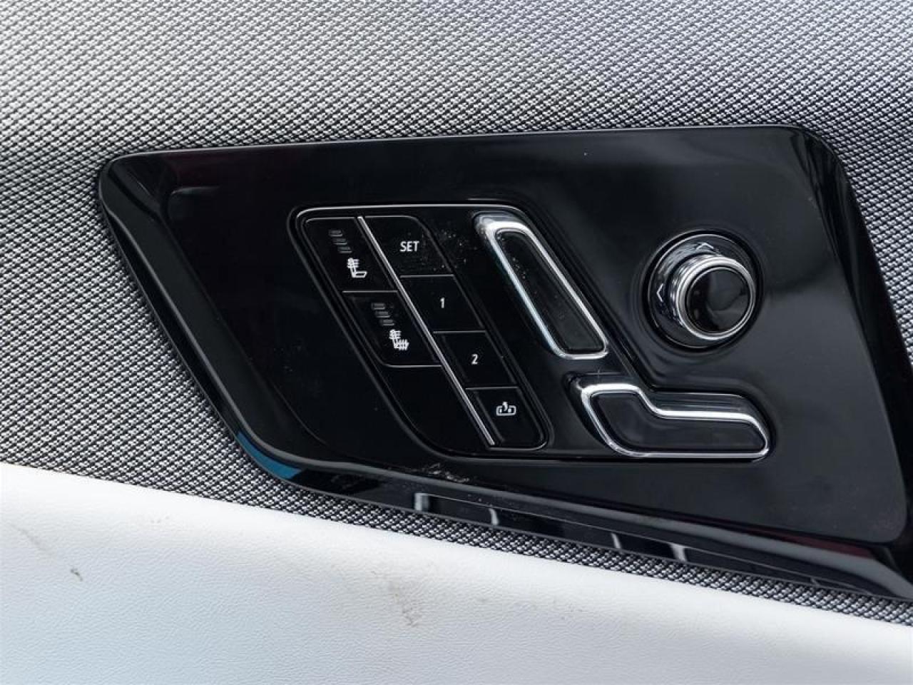 2026 Cadillac OPTIQ Luxury 4dr Photo