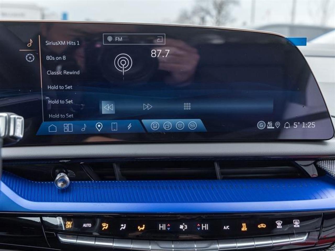 2026 Cadillac OPTIQ Luxury 4dr Photo