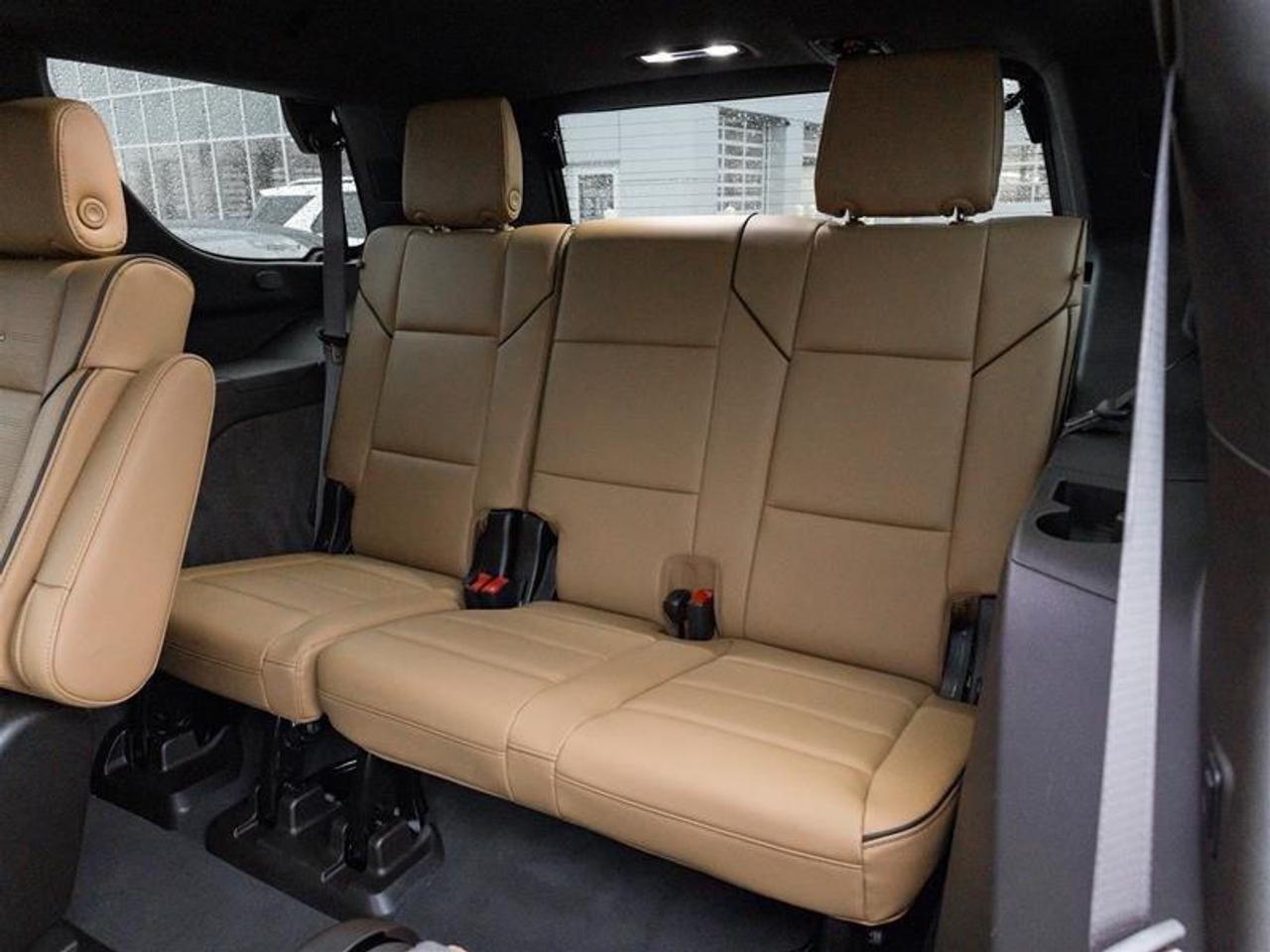 2025 Cadillac Escalade Premium Luxury 4dr 4x4 Photo