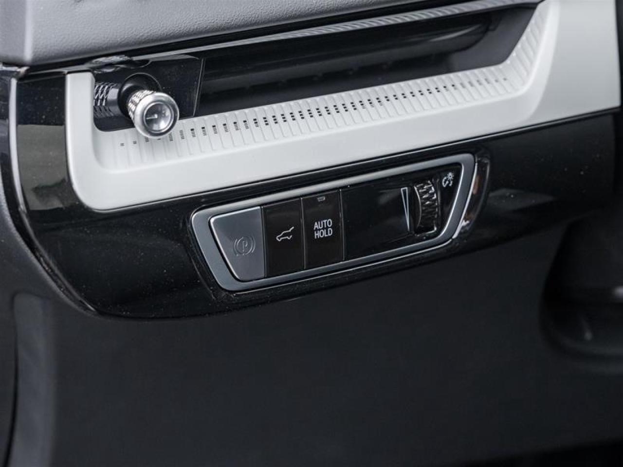 2026 Cadillac OPTIQ Luxury 4dr Photo