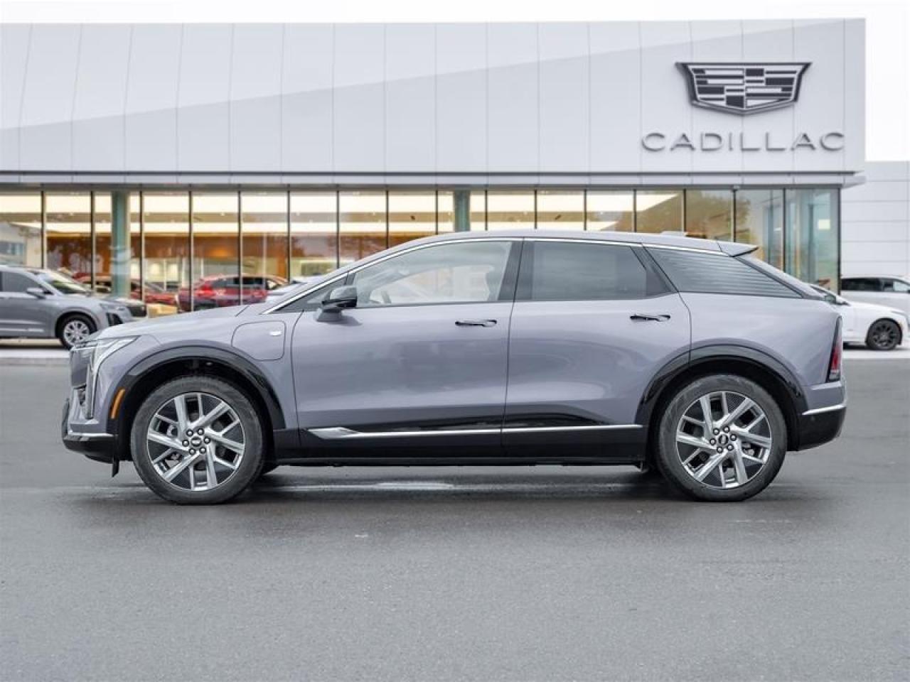 2026 Cadillac OPTIQ Luxury 4dr Photo2