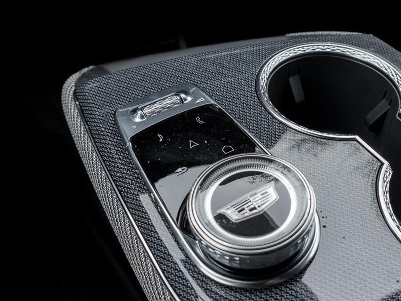 2026 Cadillac OPTIQ Sport 4dr Photo