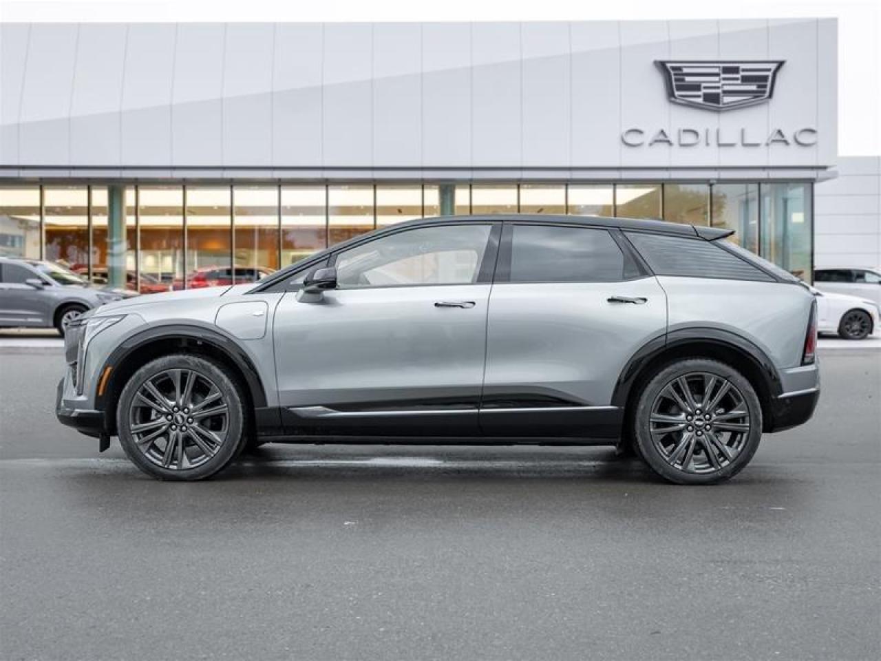 2026 Cadillac OPTIQ Premium Sport 4dr Photo2