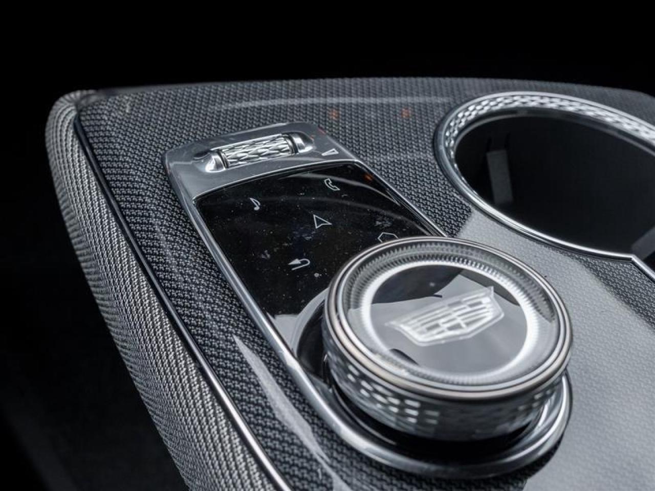 2026 Cadillac OPTIQ Premium Sport 4dr Photo