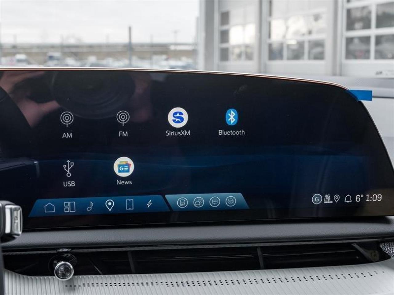 2026 Cadillac OPTIQ Premium Sport 4dr Photo