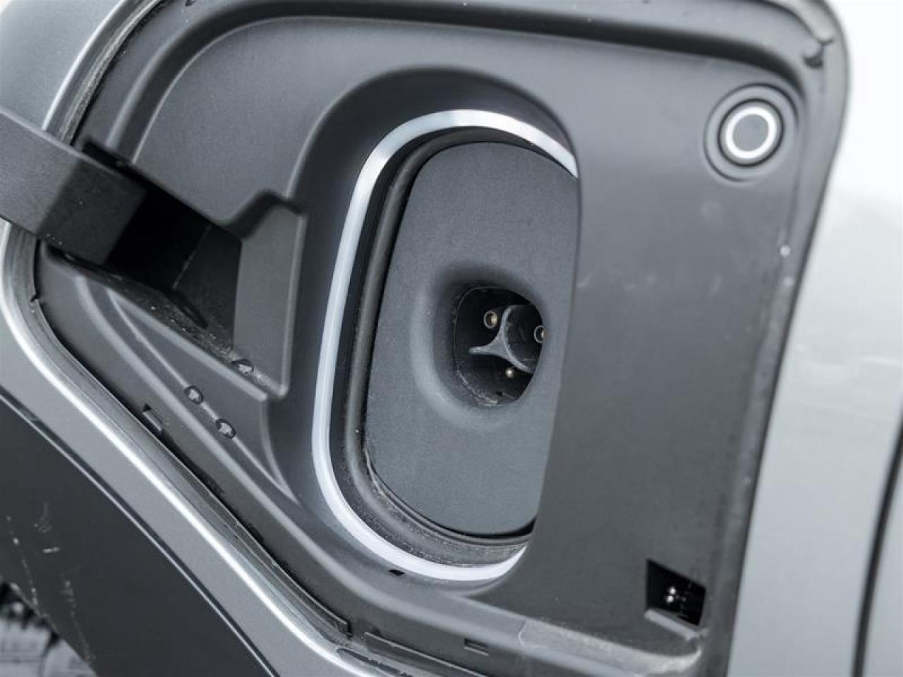 2026 Cadillac OPTIQ Luxury 4dr Photo4