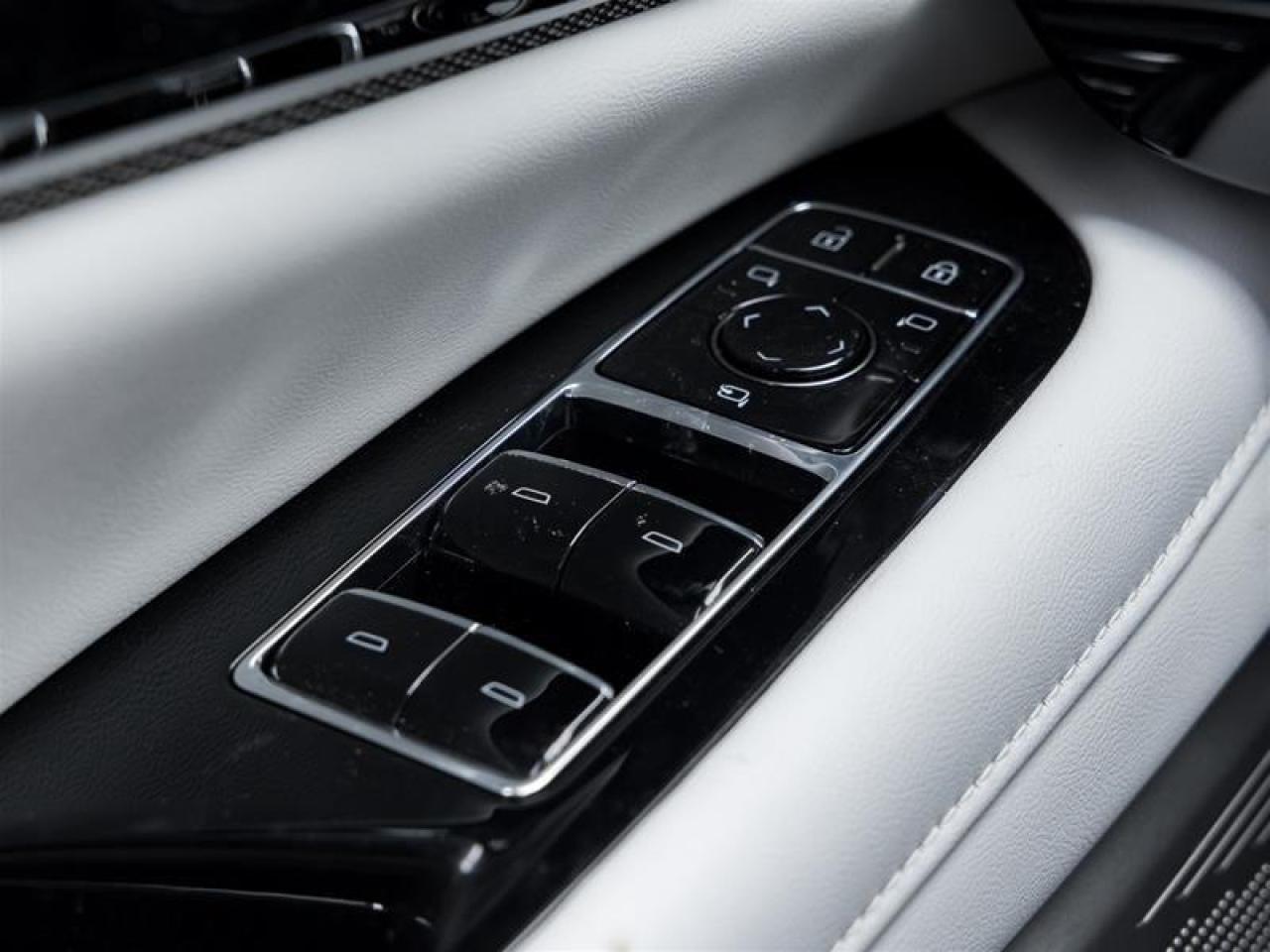 2026 Cadillac OPTIQ Luxury 4dr Photo