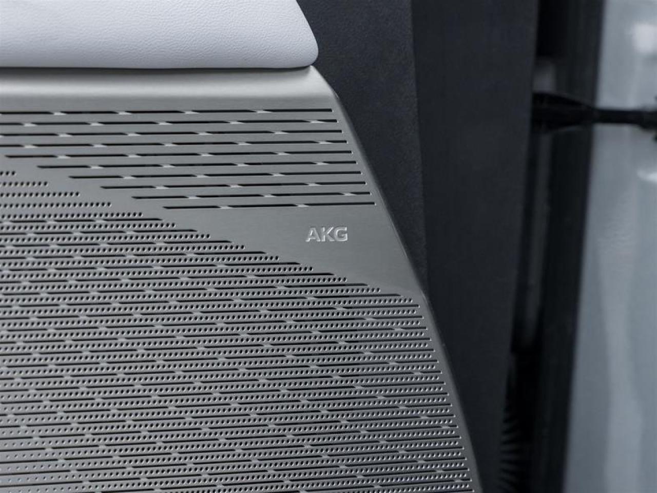 2026 Cadillac OPTIQ Luxury 4dr Photo