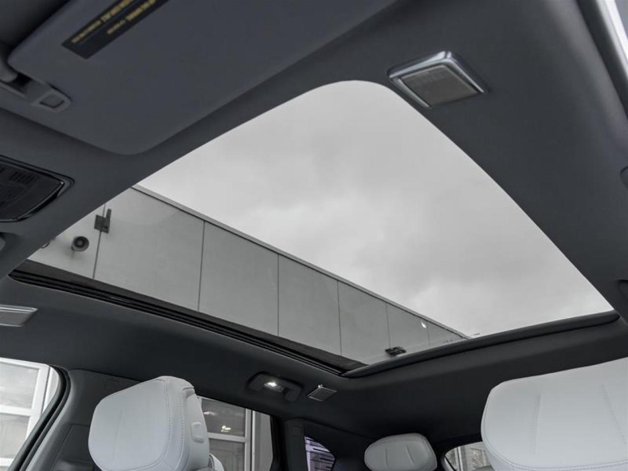 2026 Cadillac OPTIQ Luxury 4dr Photo