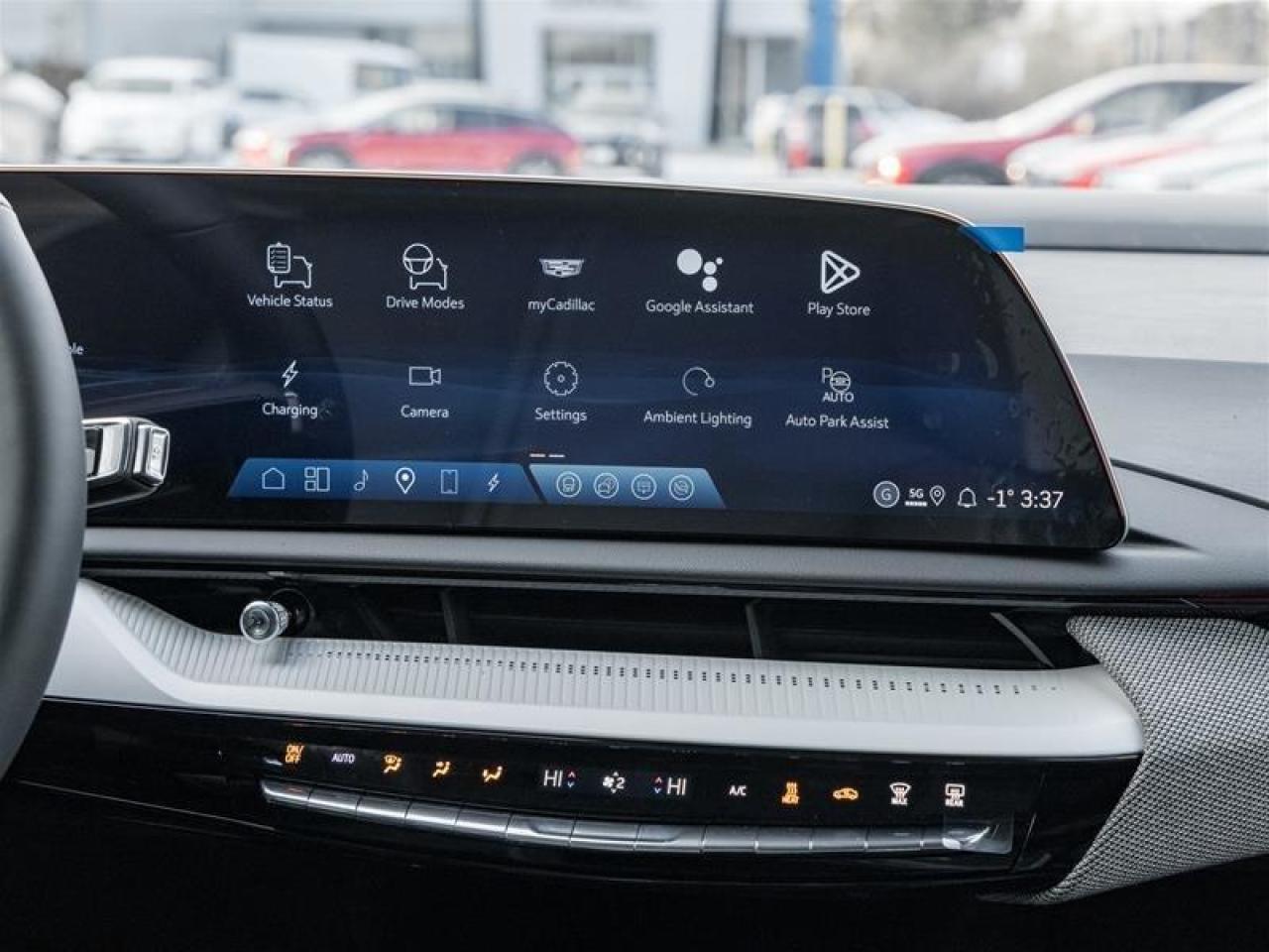 2026 Cadillac OPTIQ Luxury 4dr Photo