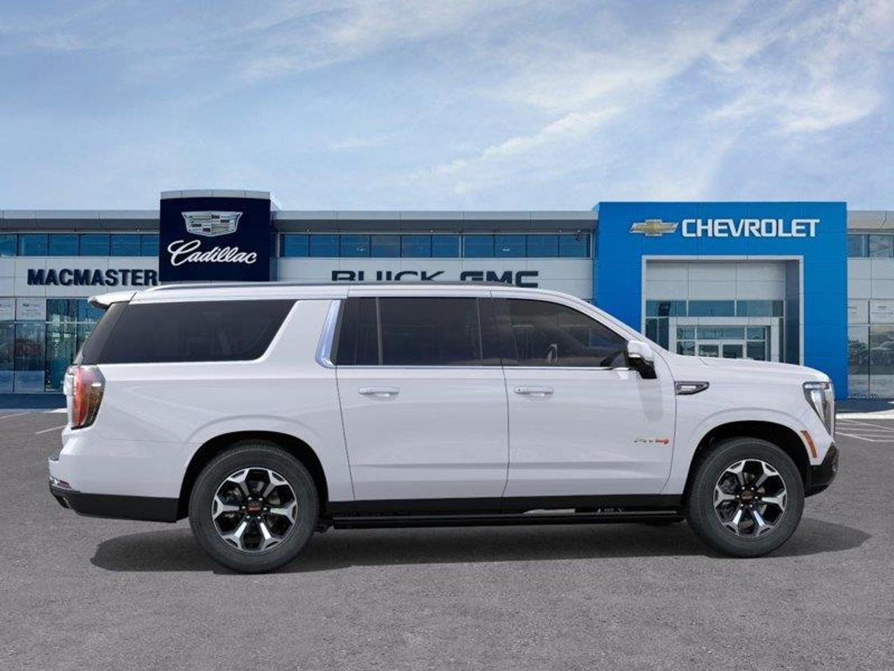 2026 GMC Yukon XL AT4 Ultimate 4dr 4x4 Photo4