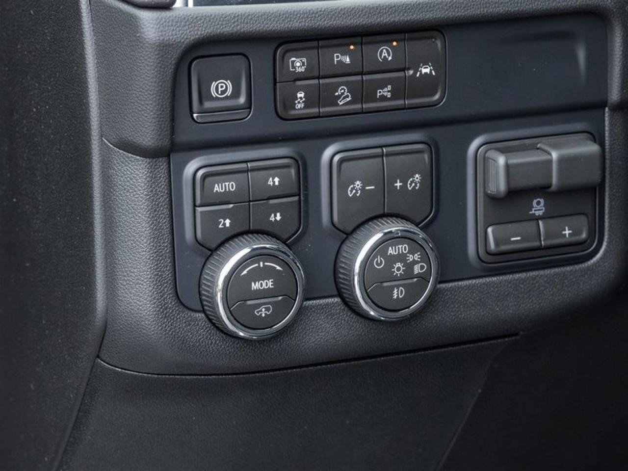 2026 Chevrolet Suburban High Country 4dr 4x4 Photo