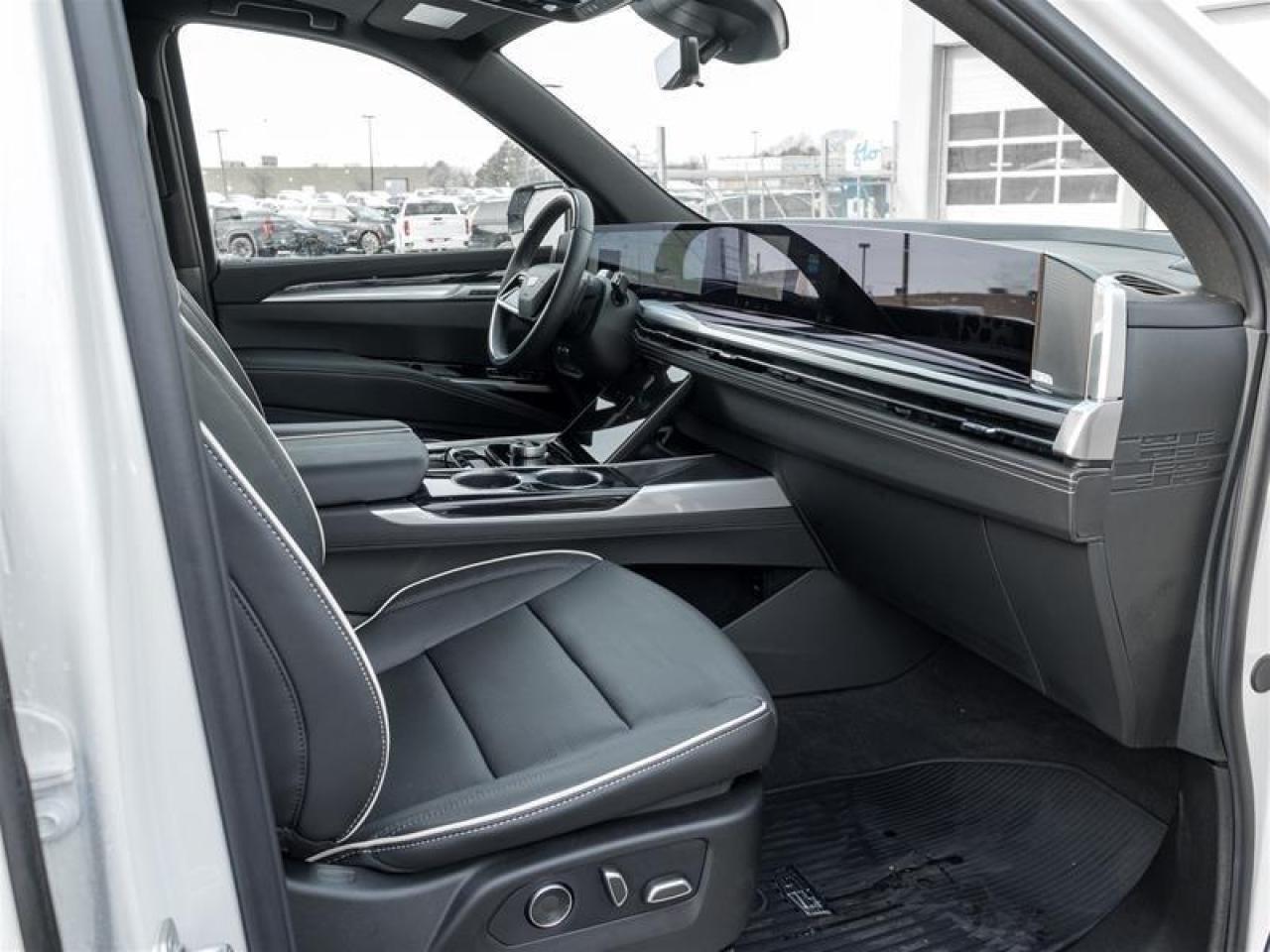 2025 Cadillac Escalade ESV Sport 4dr 4x4 Photo