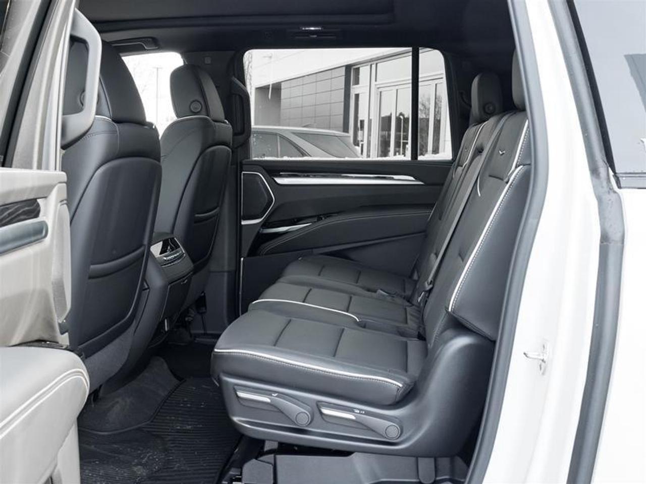 2025 Cadillac Escalade ESV Sport 4dr 4x4 Photo