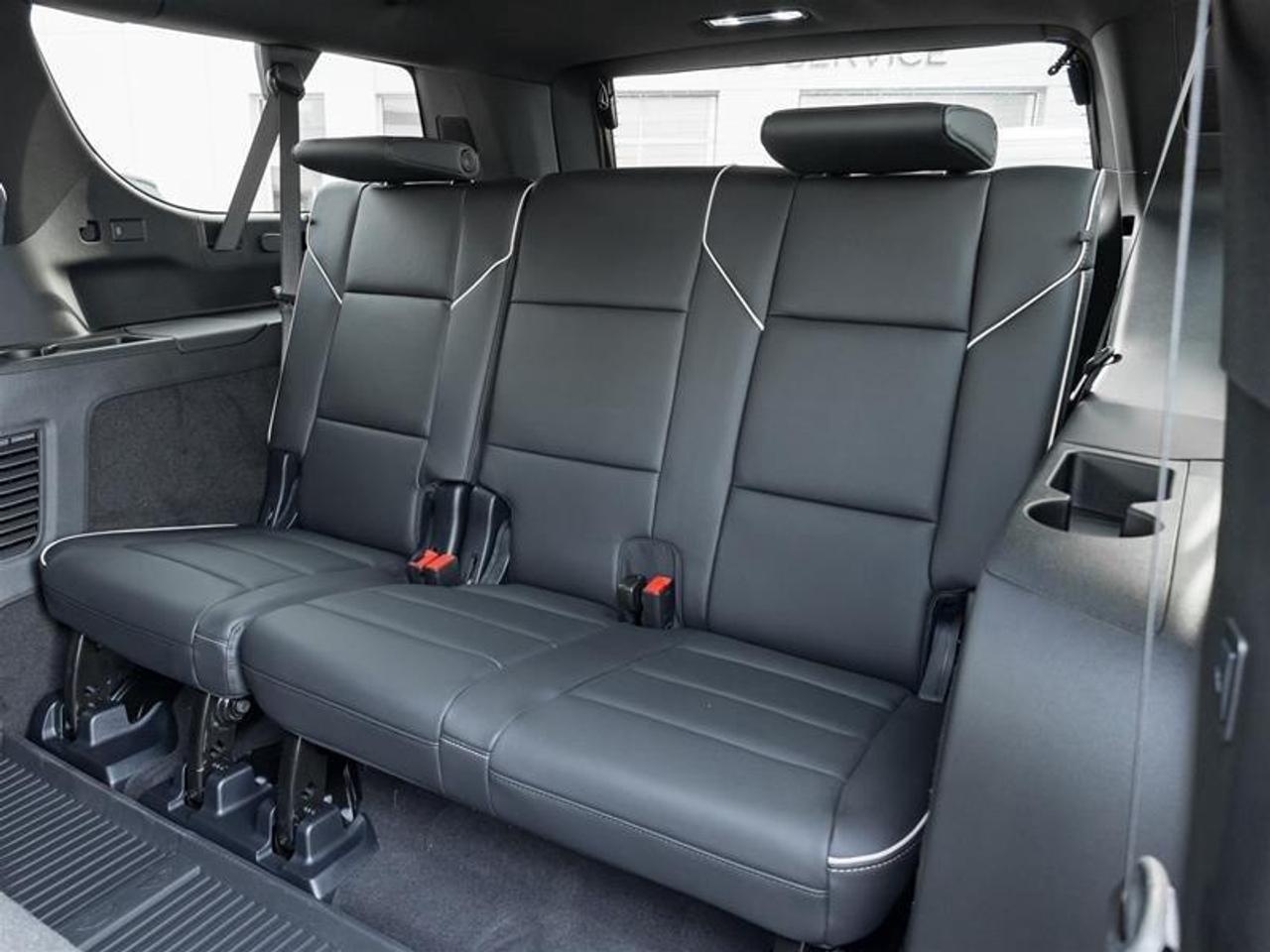 2025 Cadillac Escalade ESV Sport 4dr 4x4 Photo