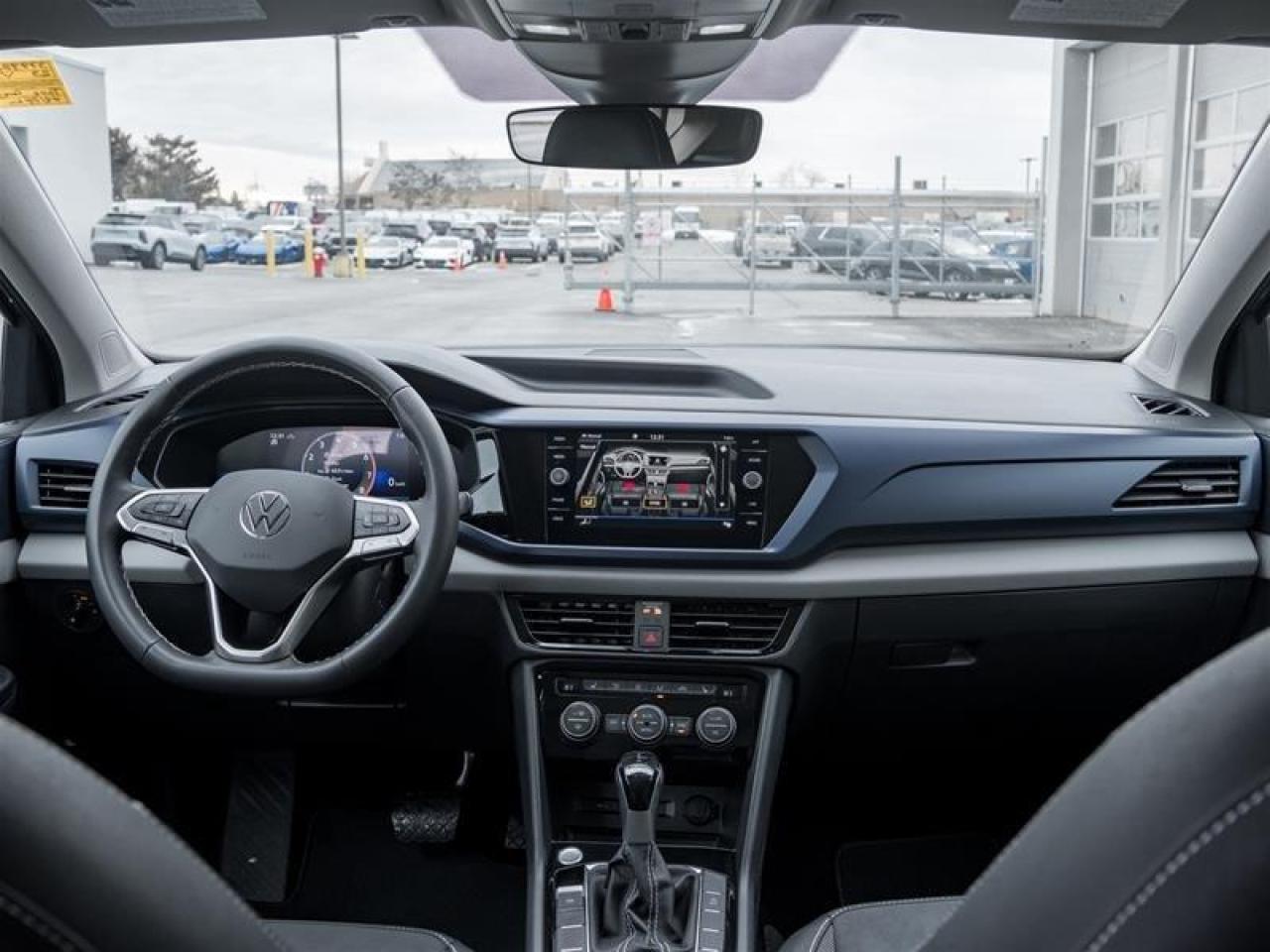 2023 Volkswagen Taos Comfortline 4dr All-Wheel Drive 4MOTION Photo