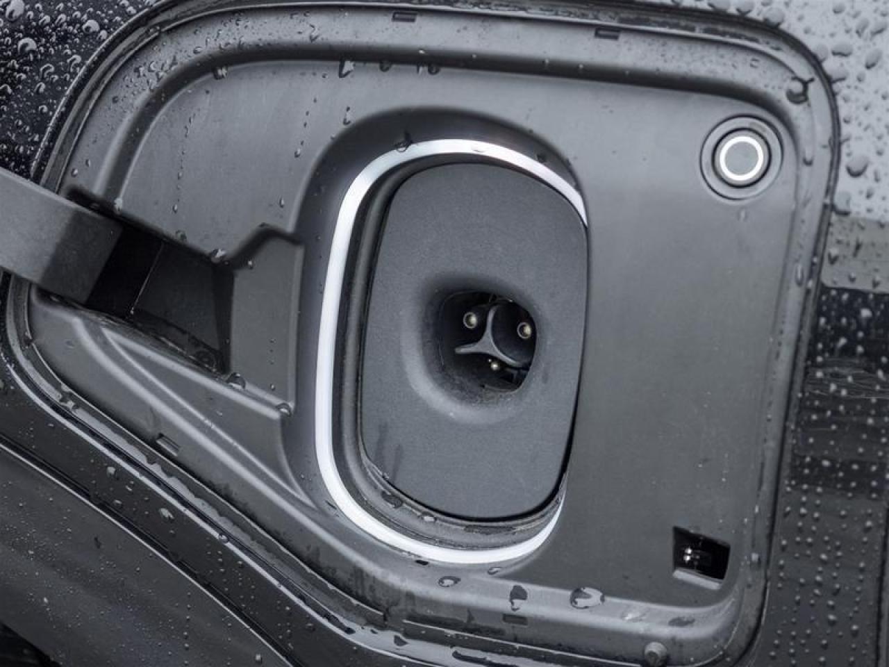 2026 Cadillac OPTIQ Sport 4dr Photo