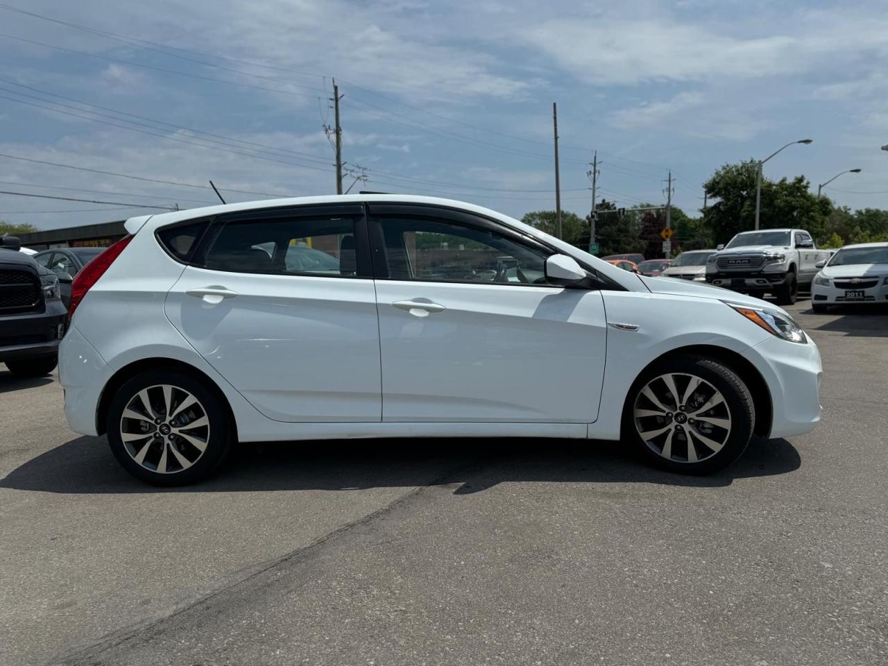 2017 Hyundai Accent HB Auto SE NO ACCIDENT NEW TIRES+ BRAKES B-TOOTH Photo