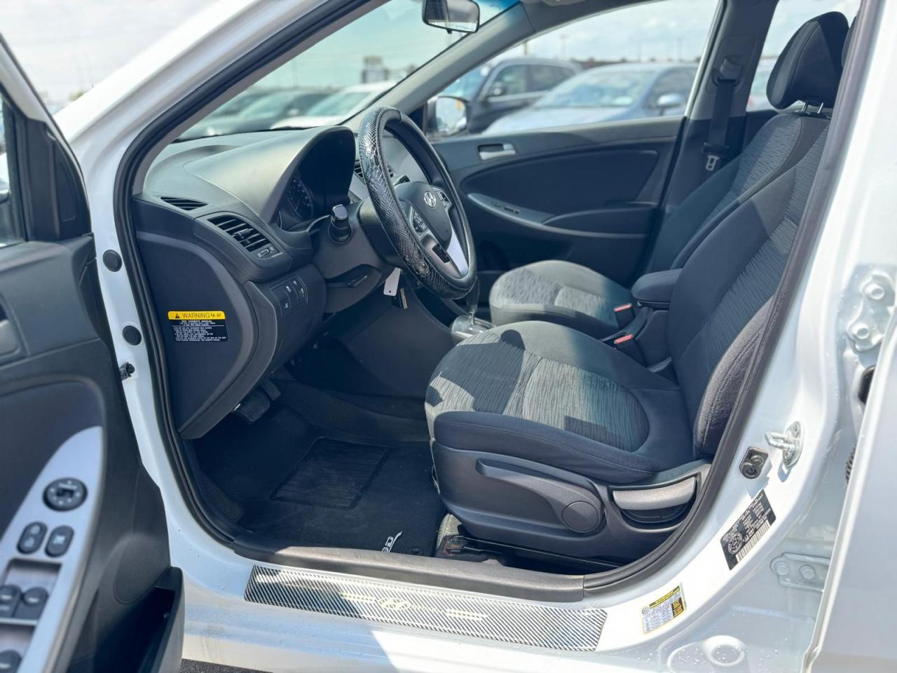 2017 Hyundai Accent HB Auto SE NO ACCIDENT NEW TIRES+ BRAKES B-TOOTH Photo