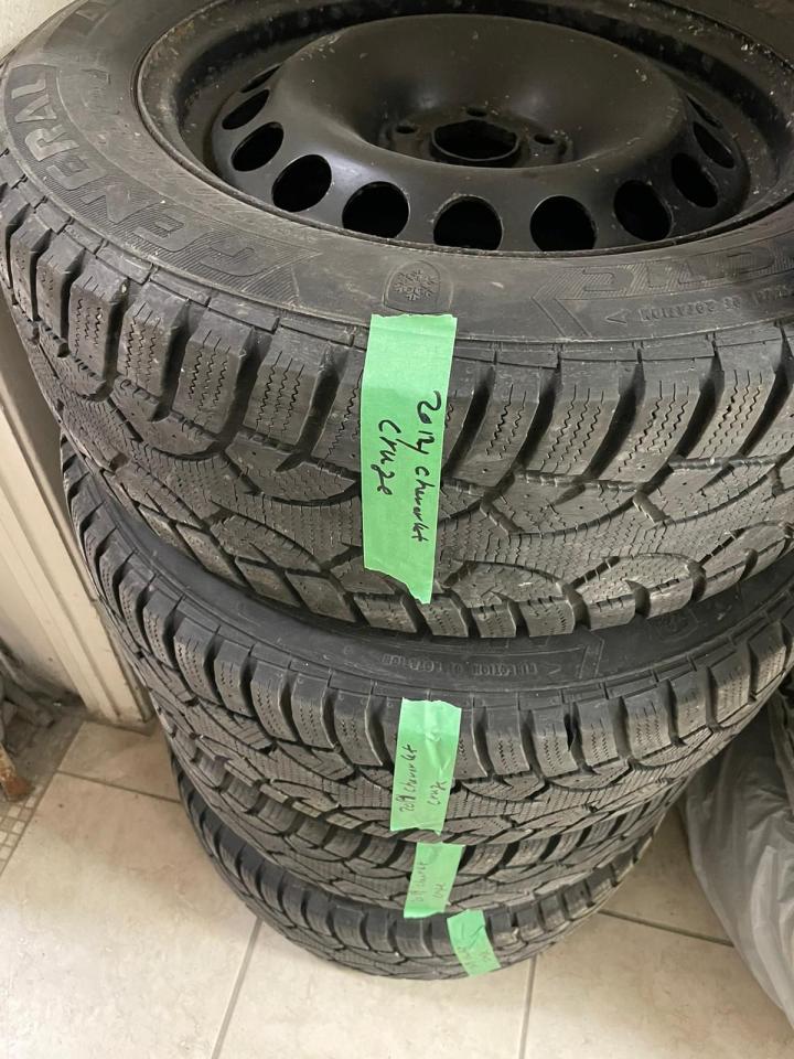 2014 Chevrolet Cruze 4dr Sdn 1LT Photo