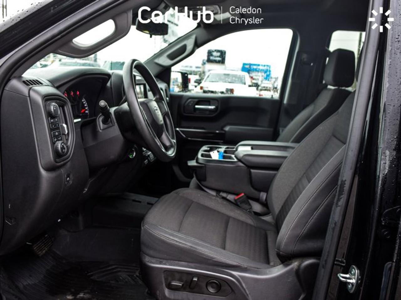 2024 Chevrolet Silverado 1500 Custom Trail Boss 4WD Crew Cab 147" Z71 6 Passenger Photo