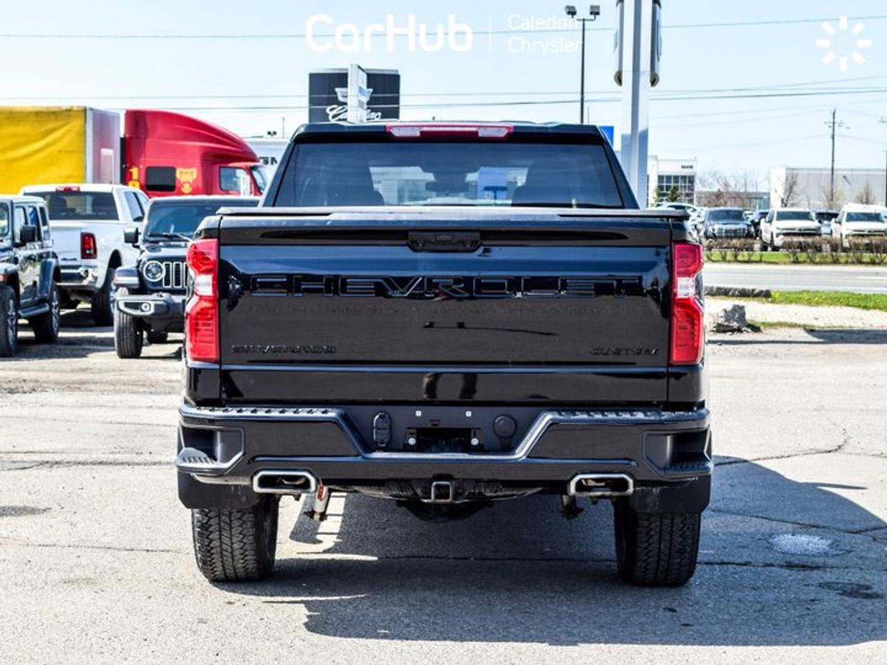 2024 Chevrolet Silverado 1500 Custom Trail Boss 4WD Crew Cab 147" Z71 6 Passenger Photo