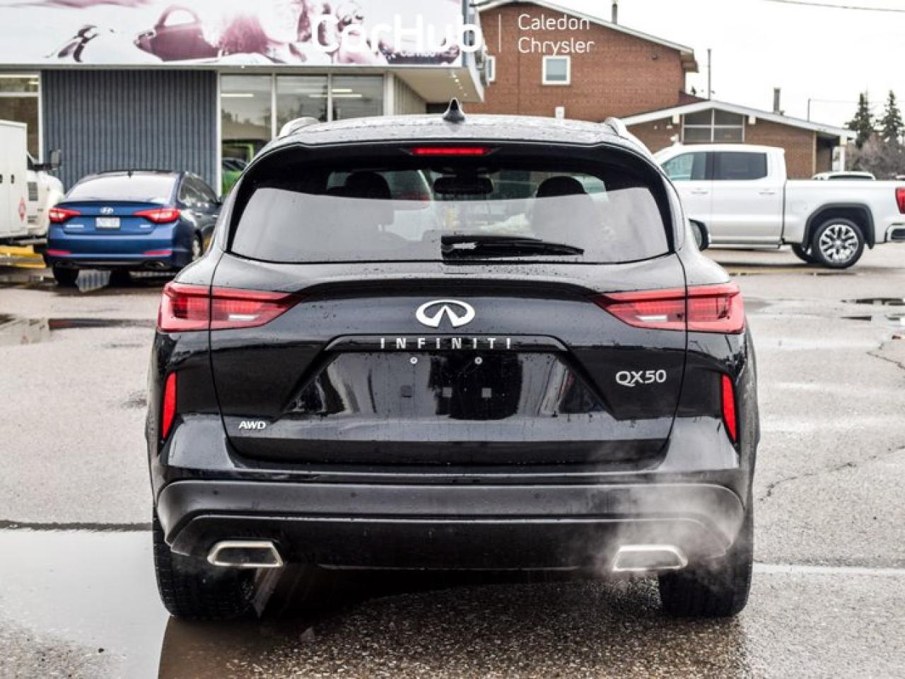 2022 Infiniti QX50 LUXE I-LINE AWD Pano Sunroof Blind Spot Lane Assist alloy Rims Photo