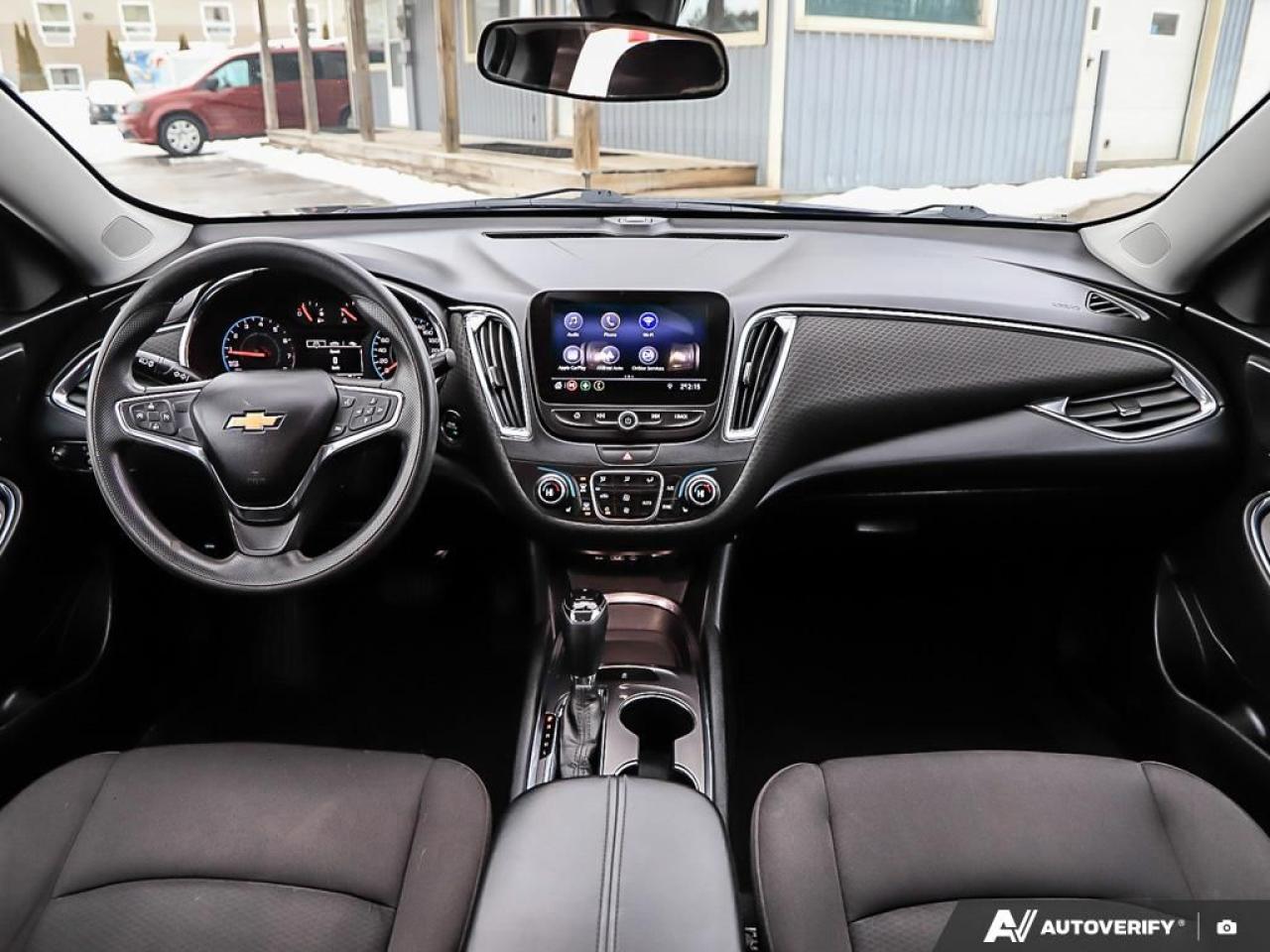 2019 Chevrolet Malibu LT, REMOTE START, R/V CAM, HEATED SEATS, B.TOOTH Photo