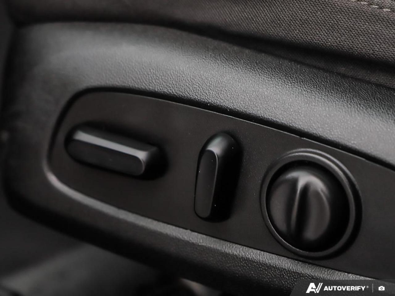 2019 Chevrolet Malibu LT, REMOTE START, R/V CAM, HEATED SEATS, B.TOOTH Photo