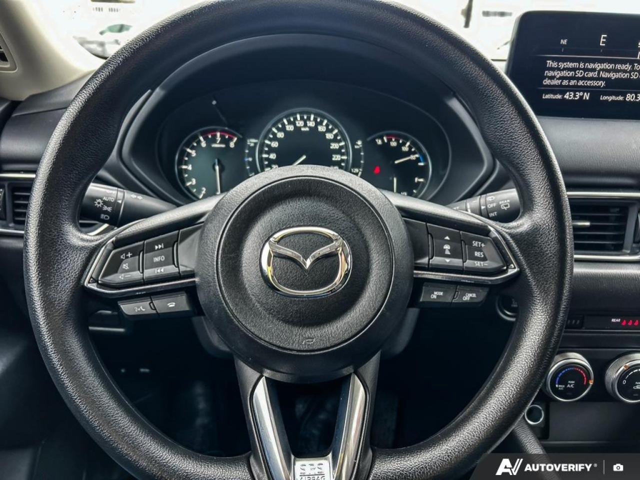 2024 Mazda CX-5 GX / AUTO / AWD / NO ACCIDENTS / 30,025 KM Photo