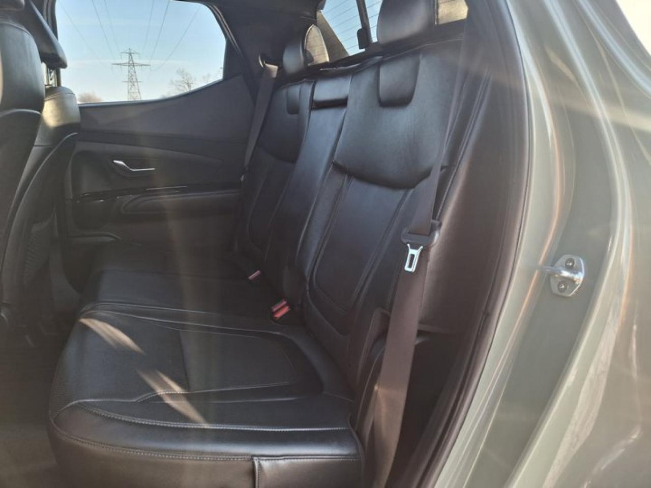 2022 Hyundai Santa Cruz Preferred AWD | Trend Pkg | Leather | Sunroof | Adaptive Cruise | Bose | Heated Wheel + Seats & More Photo