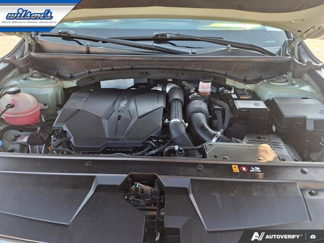 2022 Hyundai Santa Cruz Preferred AWD | Trend Pkg | Leather | Sunroof | Adaptive Cruise | Bose | Heated Wheel + Seats & More Photo