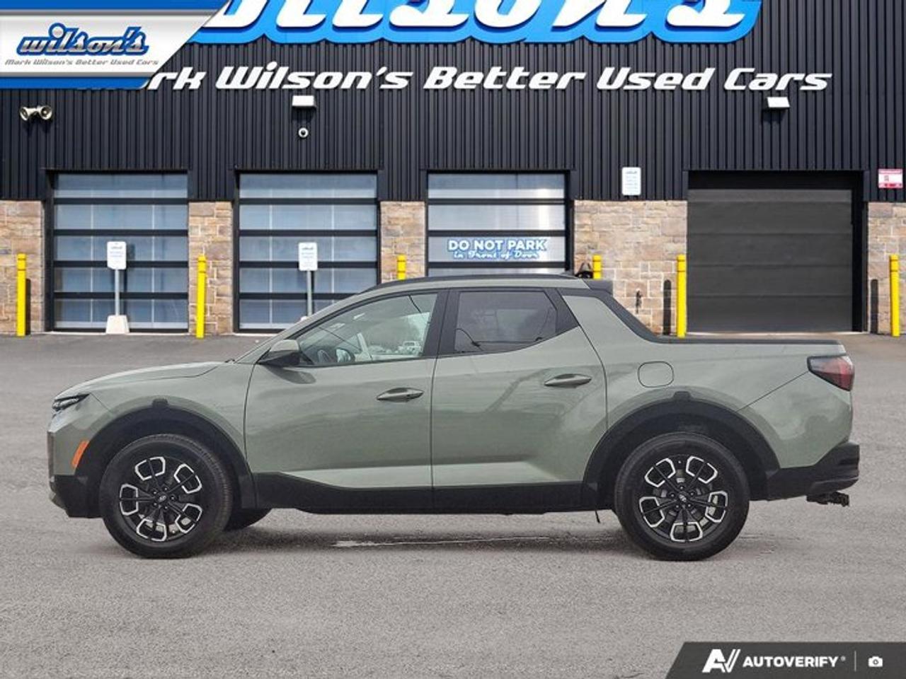2022 Hyundai Santa Cruz Preferred AWD | Trend Pkg | Leather | Sunroof | Adaptive Cruise | Bose | Heated Wheel + Seats & More Photo