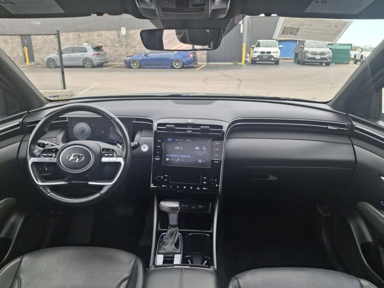 2022 Hyundai Santa Cruz Preferred AWD | Trend Pkg | Leather | Sunroof | Adaptive Cruise | Bose | Heated Wheel + Seats & More Photo