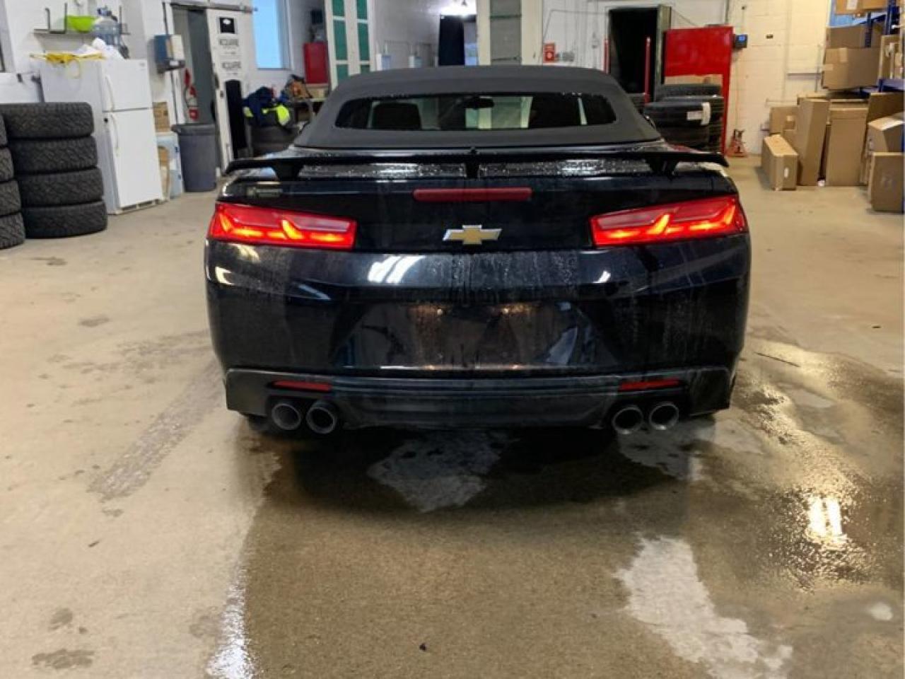 2017 Chevrolet Camaro 1LT | V6 | Power Seat | CarPlay + Android | Remote Start | Rear Camera | Alloy Wheels and More ! Photo3