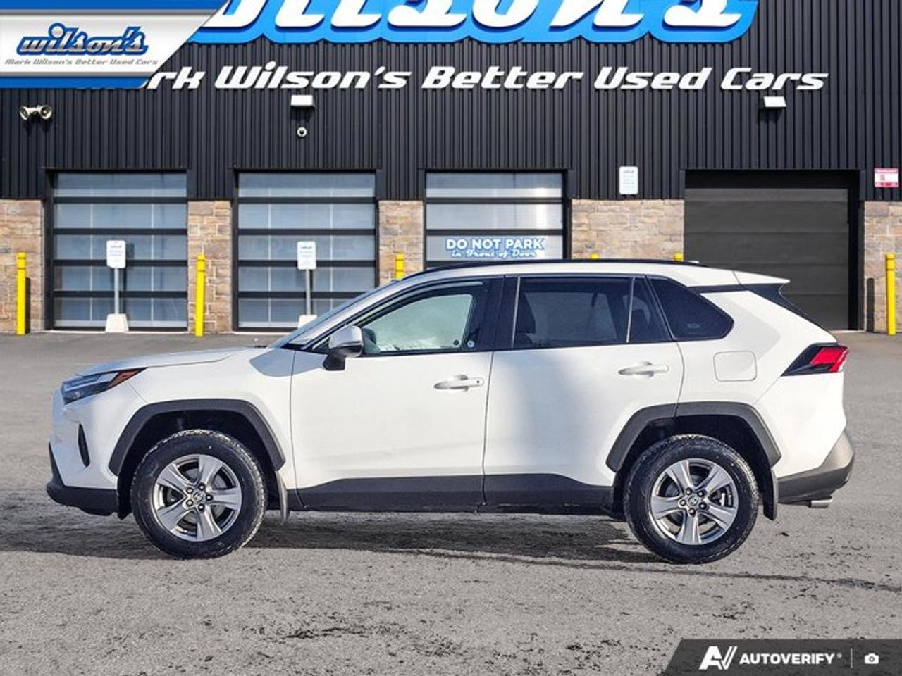 2022 Toyota RAV4 XLE AWD | Sunroof | Radar Cruise | Heated Wheel + Seats | Power Seat | CarPlay + Android and More ! Photo