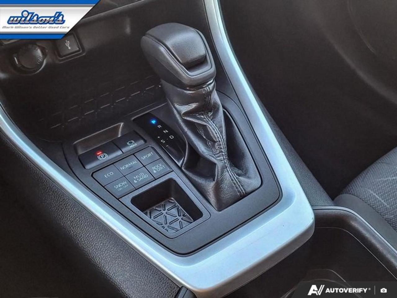 2022 Toyota RAV4 XLE AWD | Sunroof | Radar Cruise | Heated Wheel + Seats | Power Seat | CarPlay + Android and More ! Photo