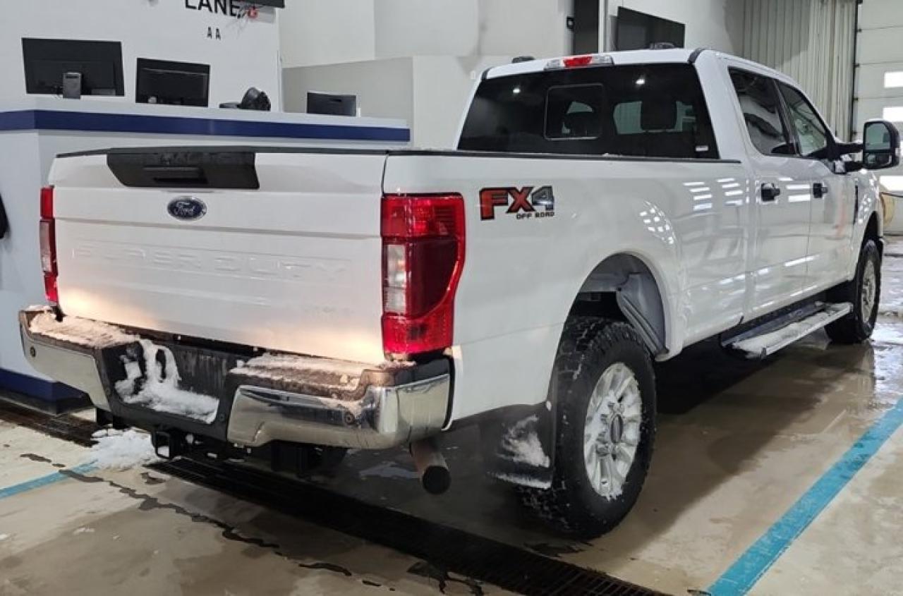 2022 Ford F-250 Super Duty SRW XLT Crew 4X4 | Long Box | FX4 | Power Seat | Remote Start | Spray in Liner | CarPlay and More ! Photo