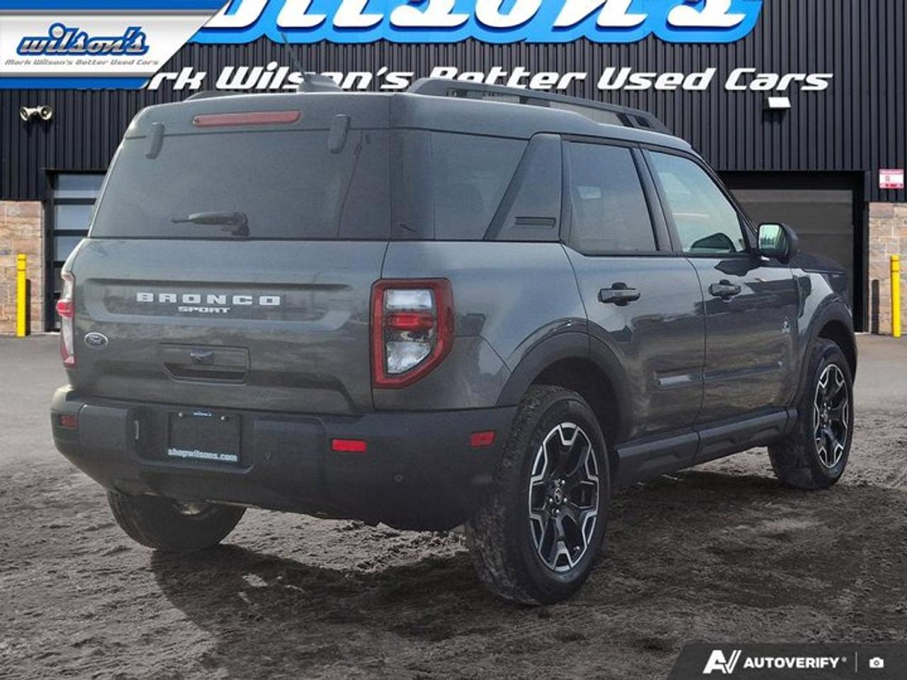 2025 Ford Bronco Sport Outer Banks 4WD | Sunroof | Heated Seats | Remote Start | Co-Pilot 360 | Lane Keeping | and More ! Photo