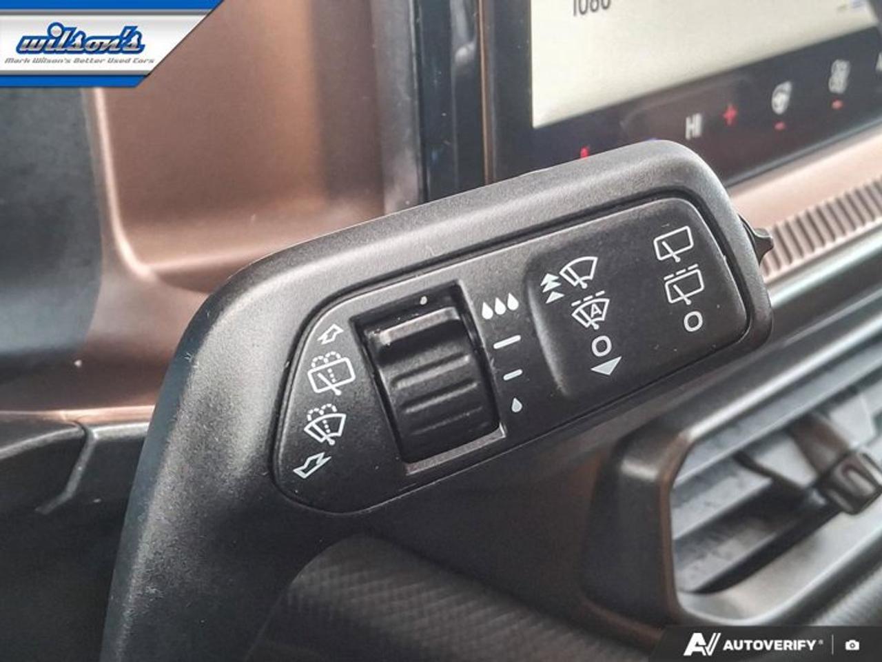 2025 Ford Bronco Sport Outer Banks 4WD | Sunroof | Heated Seats | Remote Start | Co-Pilot 360 | Lane Keeping | and More ! Photo